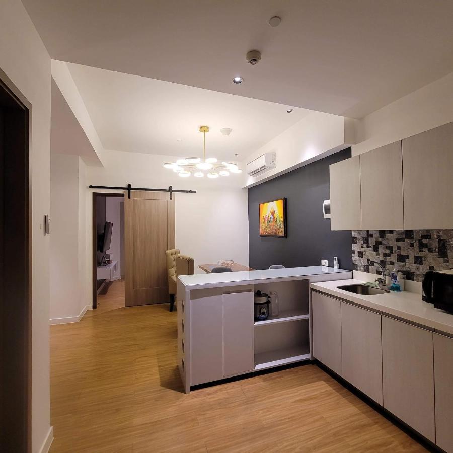 מנילה 2 Bedroom Executive Suite Under New Management מראה חיצוני תמונה